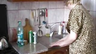 შიშველი ძვლოვანი რუს ...