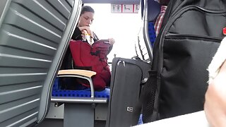 მხიარული თინეიჯერი ჩ ...